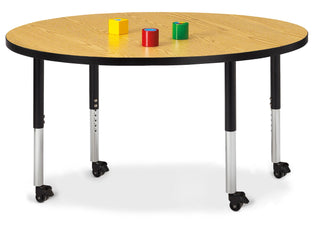 Berries Round Activity Table