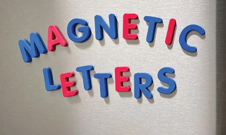 MAGNETIC FOAM: SMALL UPPERCASE LETTERS