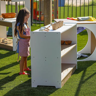 WB2720 outdoorED™ Storage Shelf_outside with model