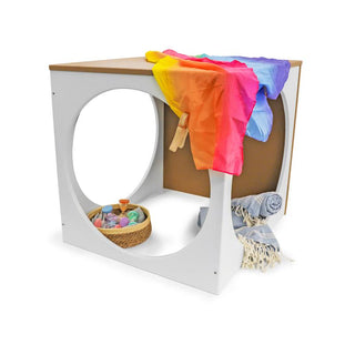 WB2726 outdoorED™ Play House Cube_silhouette with props (not included)